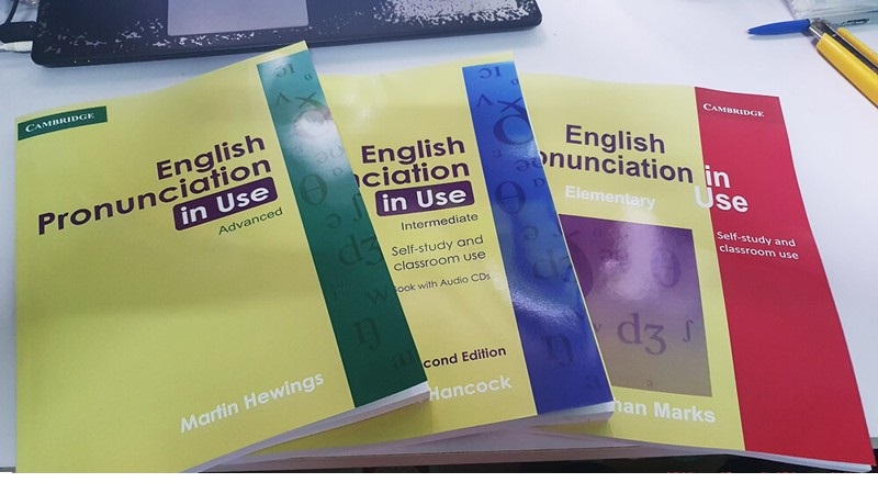 Bộ ba sách English Pronunciation in Use PDF