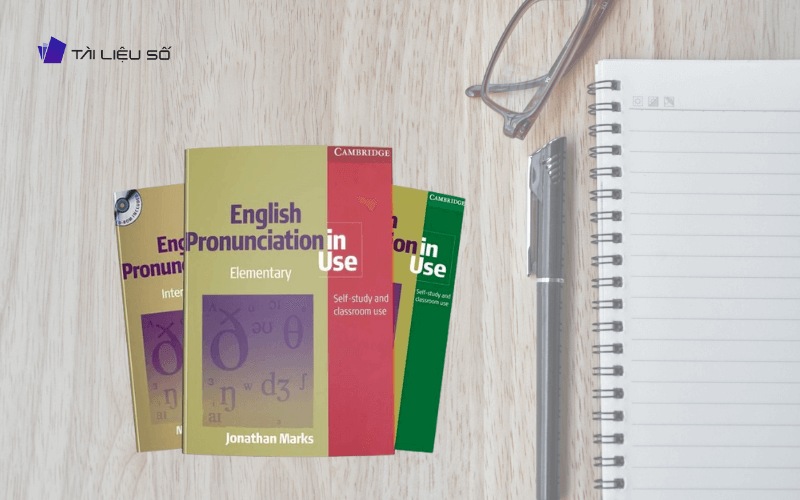 English Pronunciation in Use PDF