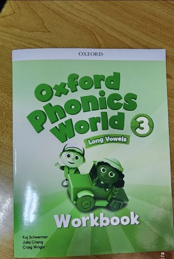 Giới thiệu sách Oxford Phonics World 3 Workbook PDF