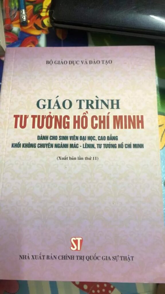 Giới thiệu sách Giáo trình tư tưởng Hồ Chí Minh PDF